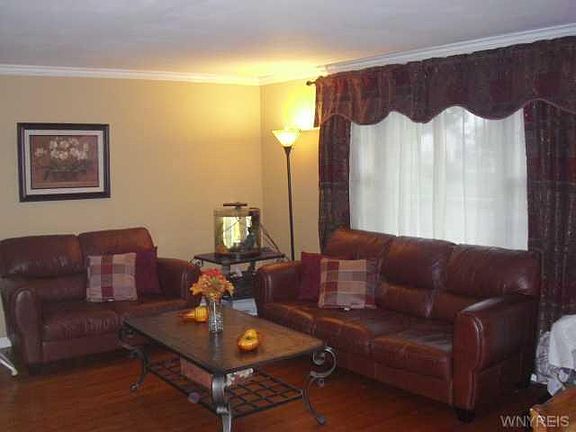 4th image of 52 Dalton Dr