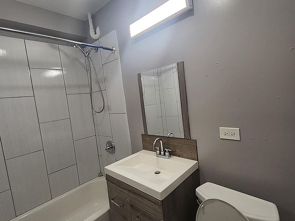 4th image of 7270 S Shore Dr #207