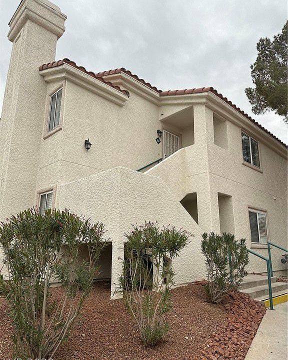 1st image of 816 Yacht Harbor Dr Unit 104