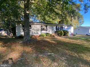 10913 Deer Dr, Fredericksburg, VA 22407