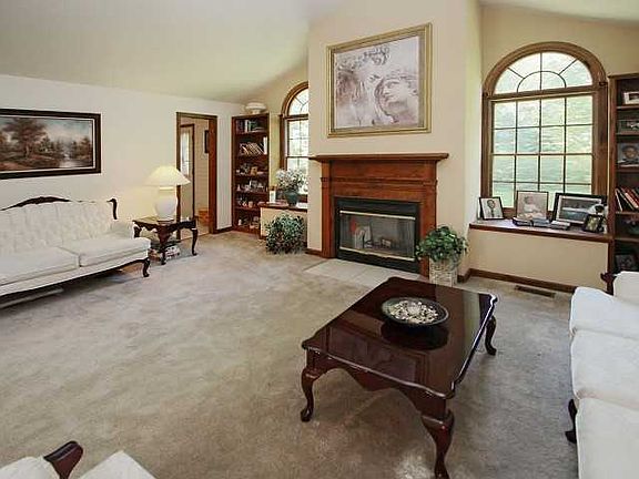 4th image of 12032 Old Stone Dr