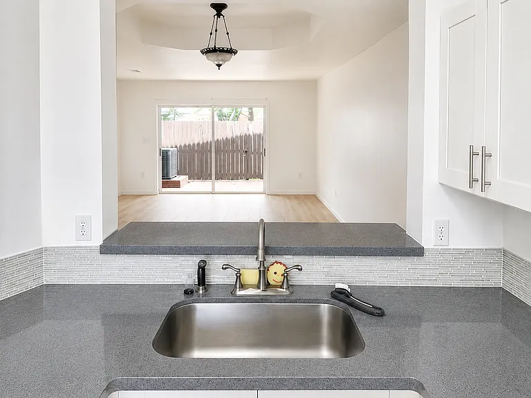 14212 SW 121st Pl #6 — Photo 3