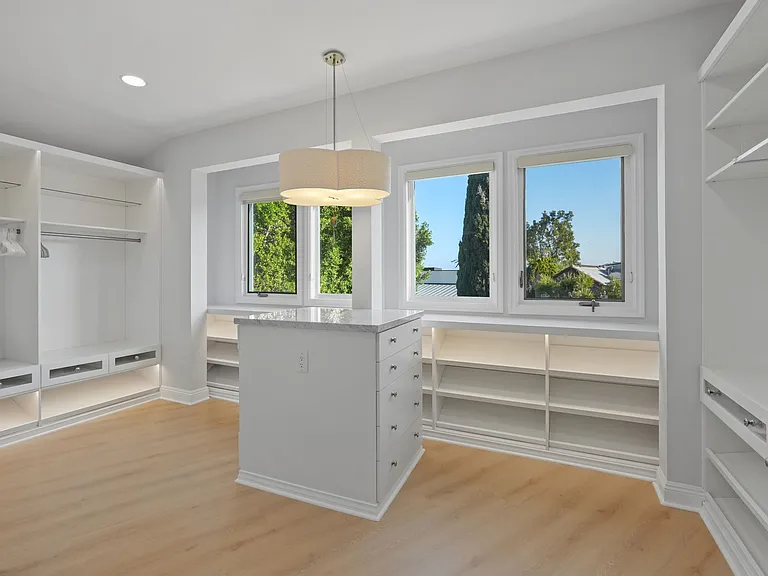 7923 Electra Dr — Photo 11