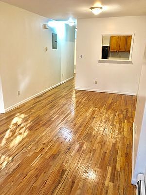 2nd image of 154 W 119th St APT 1
