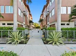 153 5th Ave NE, Saint Petersburg, FL 33701