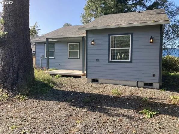 151 S Harbor St, Rockaway Beach, OR 97136