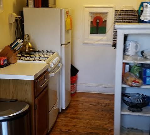 3rd image of 2131 N Dayton St #2