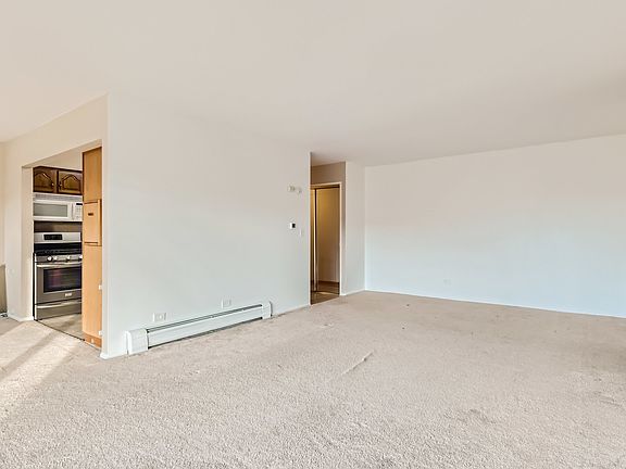4th image of 45 N Main St APT 7