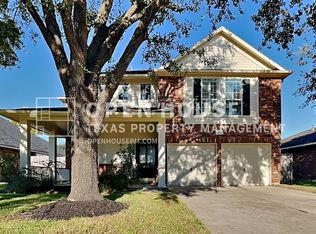19819 Sternwood Manor Dr, Spring, TX 77379