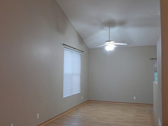 3rd image of 2516 N 165th St