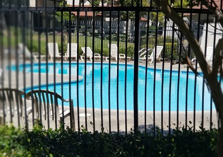 9835 Vail Dr — Photo 18