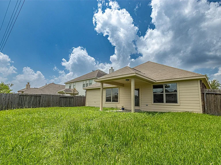 23611 Starbridge Lake Ln — Photo 27