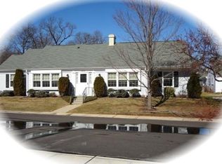 689 Windsor Way #B, Monroe Township, NJ 08831