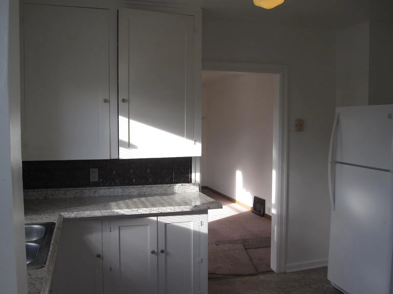 2 bed, 1600 sqft, $1,400 — Photo 4