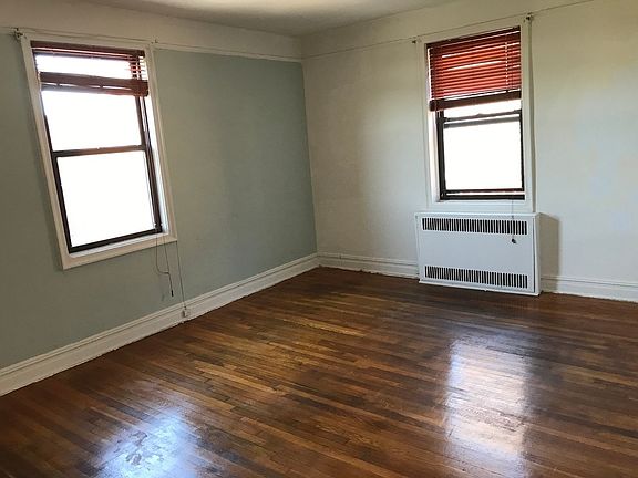 5th image of 47-51 40th St #D6