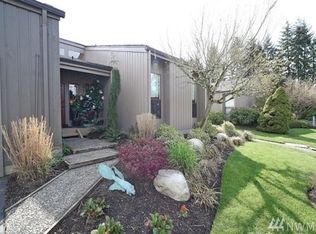 2017 210th Cir NE #B32, Sammamish, WA 98074