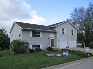 1120 Sandy Canyon Dr, Wauzeka, WI 53826