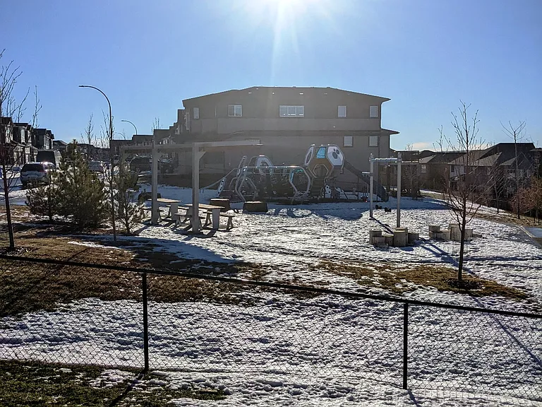 143 Lucas Ter NW #UPPER — Photo 29