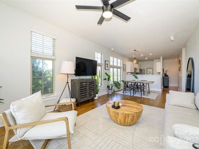 1101 W 1st St APT 405, Charlotte, NC, 28202