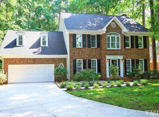 205 Lochside Dr, Cary, NC 27518
