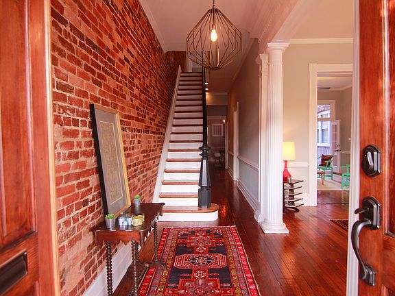 5th image of 110 A E Leigh St