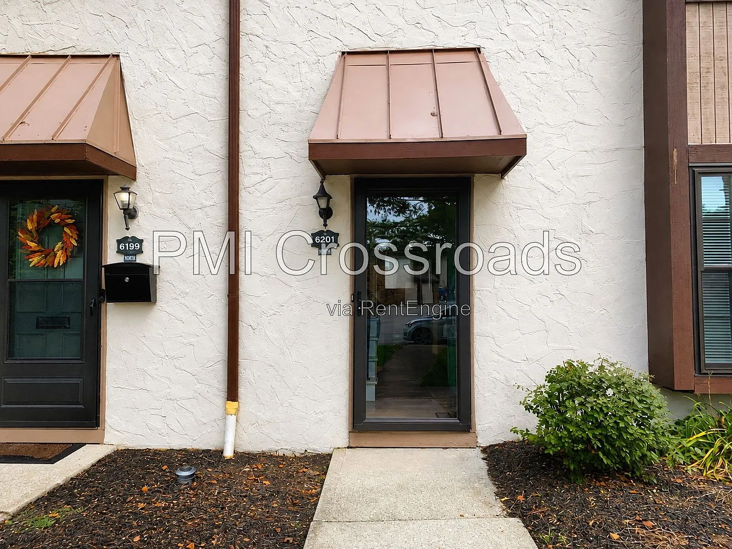 2 bed, 1.5 bath, 660 sqft, $1,470 — Photo 1