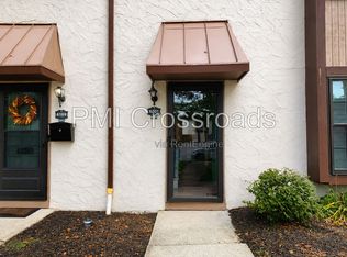 6201 Stornoway Dr N, Columbus, OH 43213