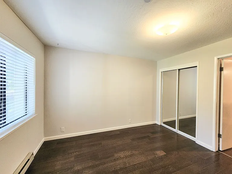320 Peninsula Ave #213 — Photo 26