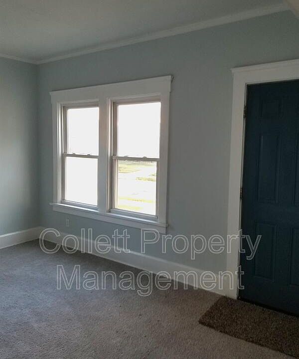 1st image of 10701 Vernon Ave #1