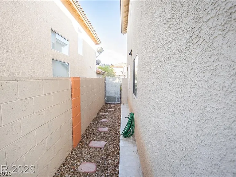 805 Old Mine Creek Ln — Photo 25