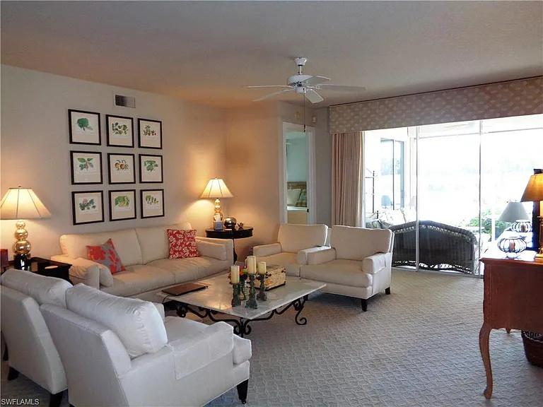 610 Laguna Royale Blvd #1002 — Photo 11