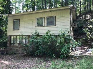 200 Julian Dr, Adger, AL 35006