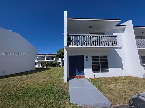 3rd image of 17170 SW 94th Ave APT 807