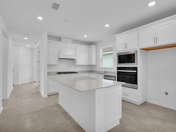 Contour Kitchen