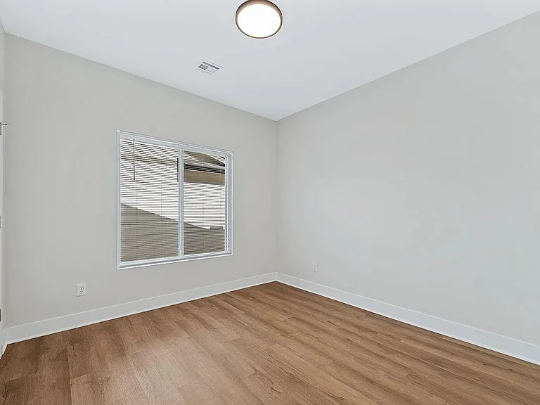 846 S Jay St — Photo 16