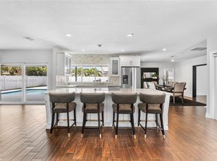 22111 Serenata Cir W, Boca Raton, FL 33433