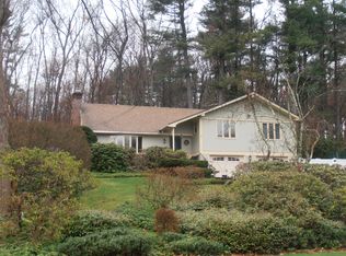 515 Forest Hills Rd, Springfield, MA 01128