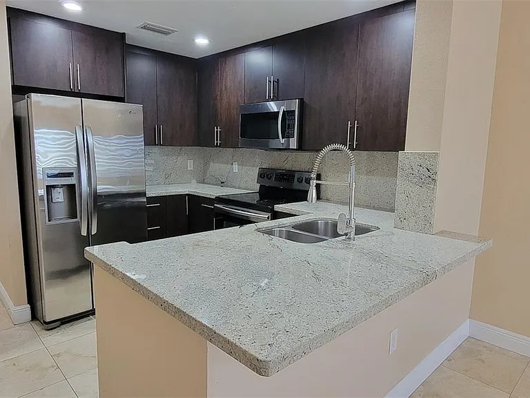 10 Aragon Ave #901 — Photo 1