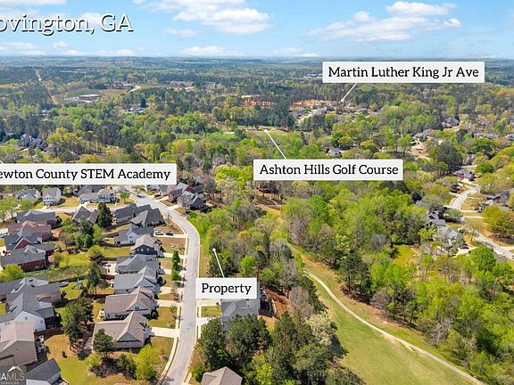 3rd image of 9141 Golfview Ln