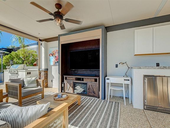 5th image of 8175 Arville St #235