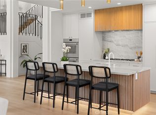 10 Rue Villars, Newport Beach, CA 92660