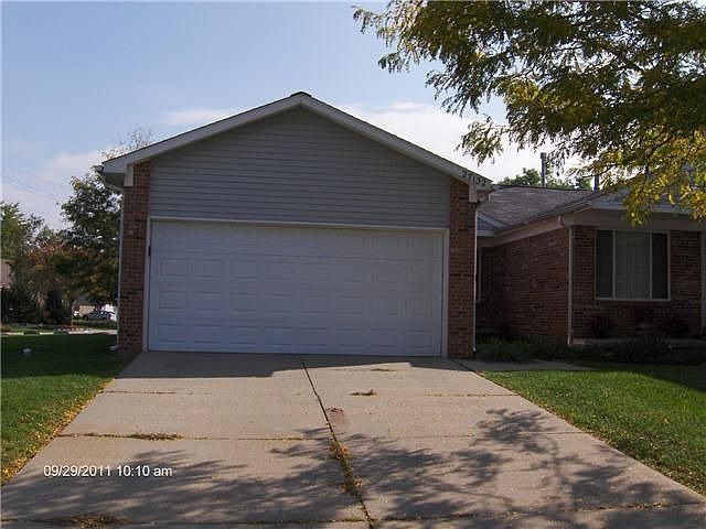 1st image of 27132 Antonio Dr