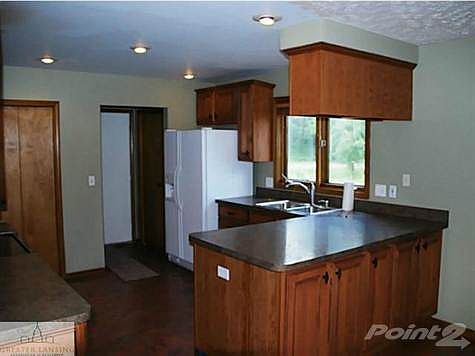 5th image of 9455 Lookout Point Dr
