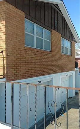 3rd image of 1206 N Cottage Ave