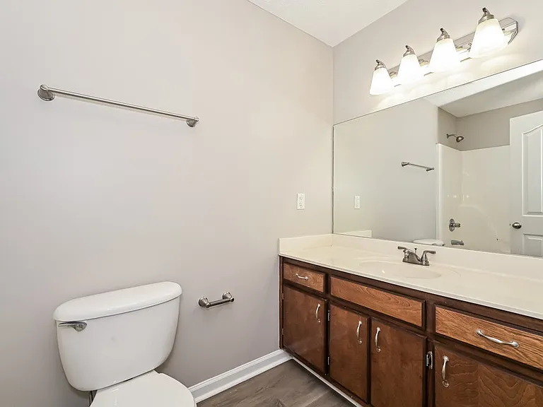 2834 Wellington Pl — Photo 16