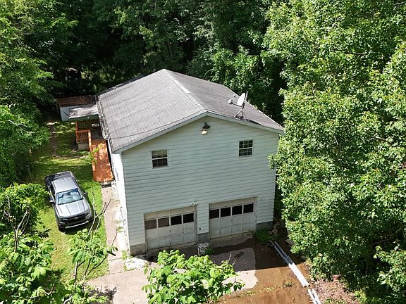 2nd image of 349 Bunner Ridge Rd