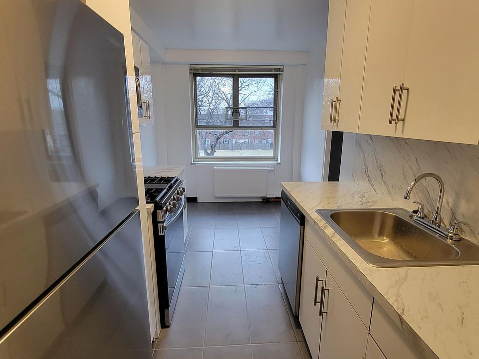 1st image of 6419B 186th Ln #3