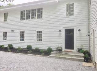 62 Turtle Cove Dr, Southampton, NY 11968