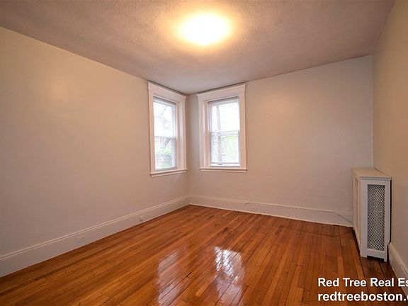5th image of 93 Marion St #U3