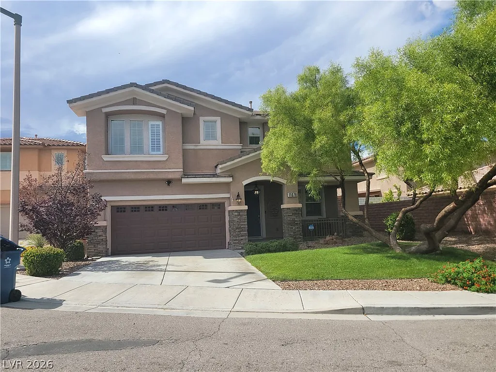 4 bed, 2.5 bath, 2672 sqft, $2,800 — Photo 3